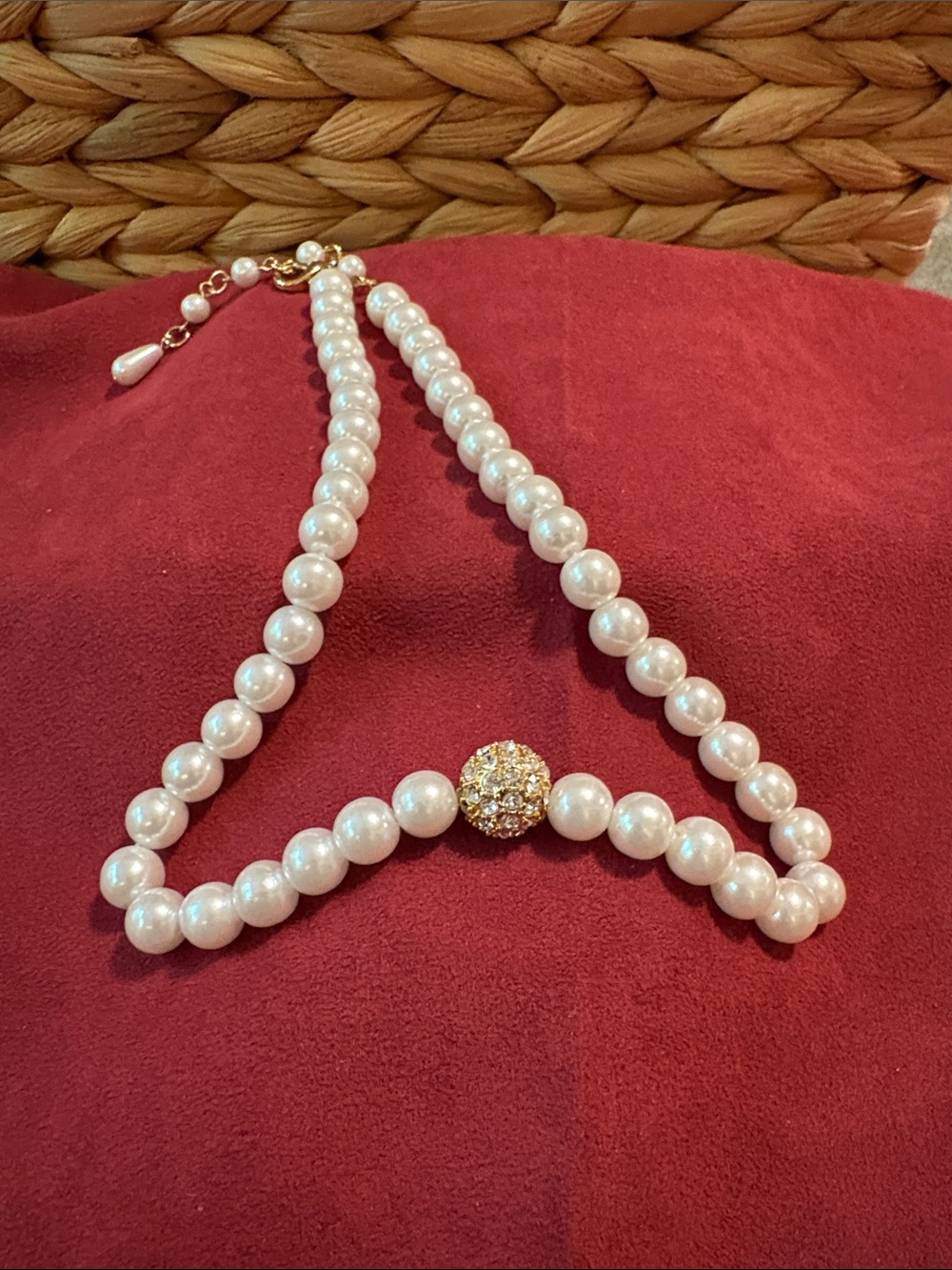 Classic White Pearl Necklace with Gold Crystal Accent